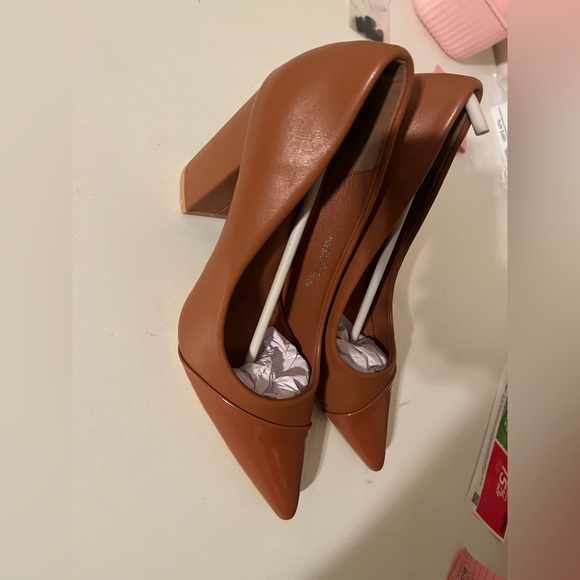 Hingswink Brown Chunky Heel Pumps Pointed Toe 4” Office Heels Size 7 (38) - Picture 4 of 8